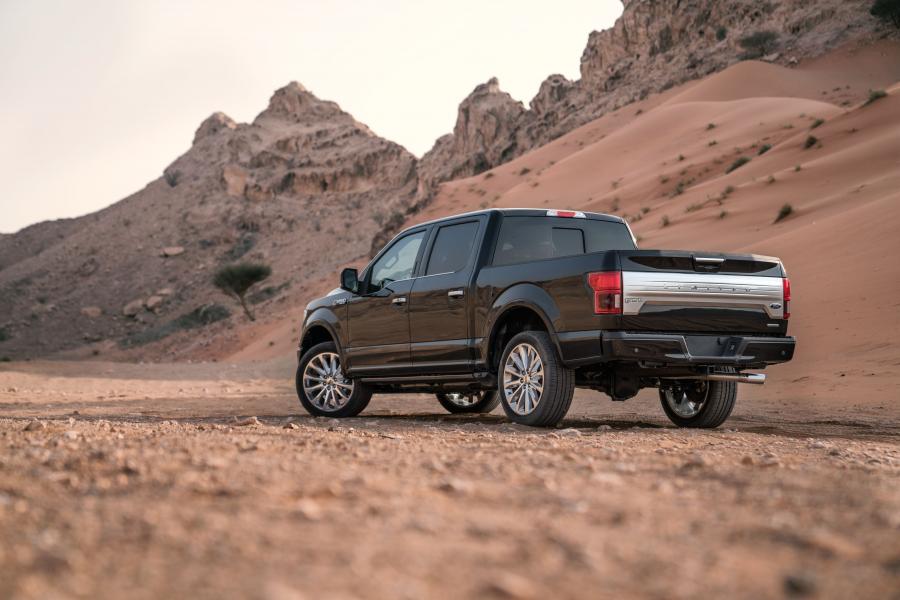  Ford F-150 Limited SuperCrew 2017 года  (фото 6 из 16)